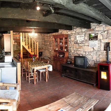 Casa Rural Pandelo Affittacamere Vega de Valcarce Esterno foto